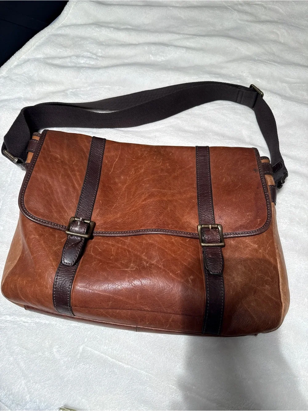 Fossil Vintage Distressed Leather Messenger Bag - Cognac Brown - Fits 15